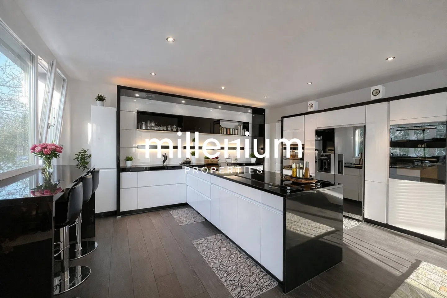 Spacious Apartment in Thônex - Photo 3 of 7