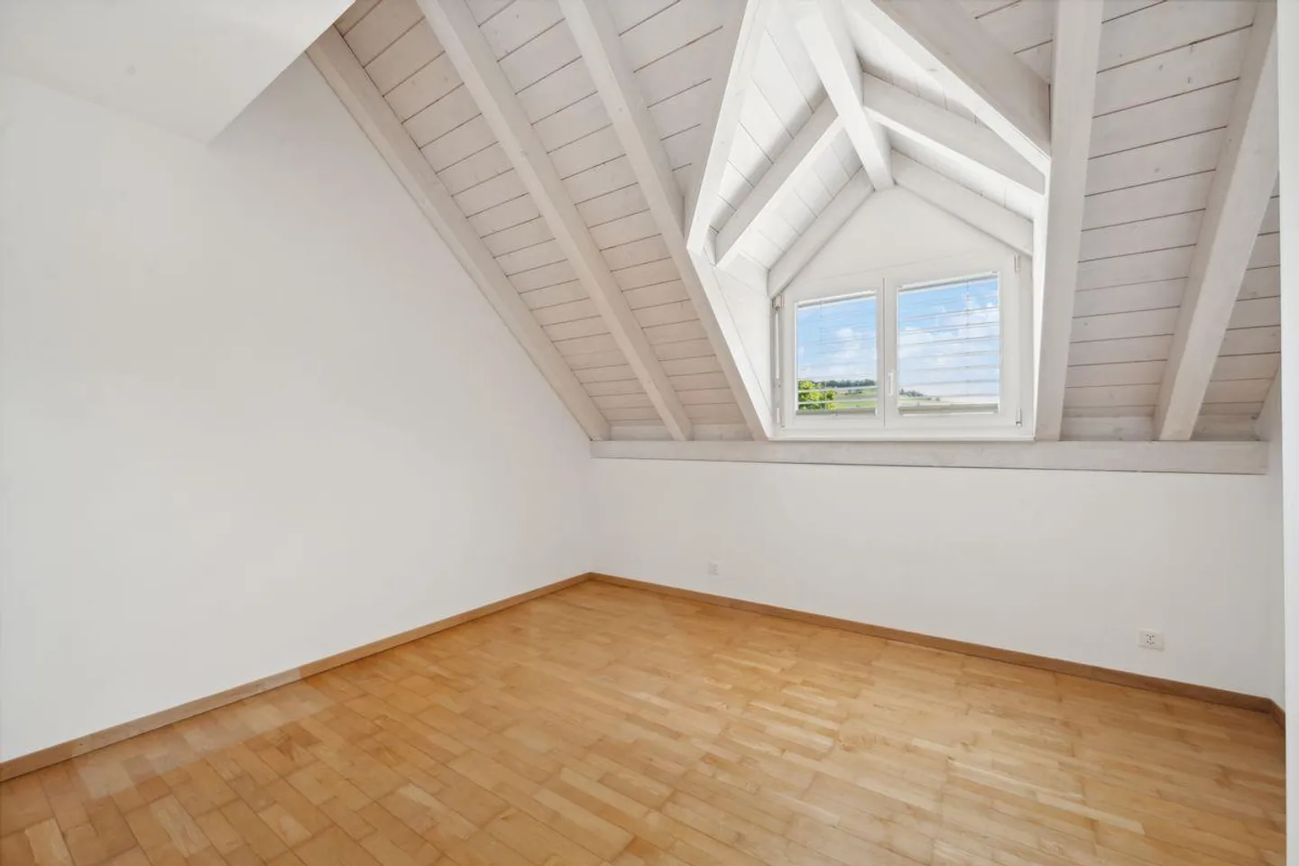 Maisonette luminosa e spaziosa - Foto 6 di 8