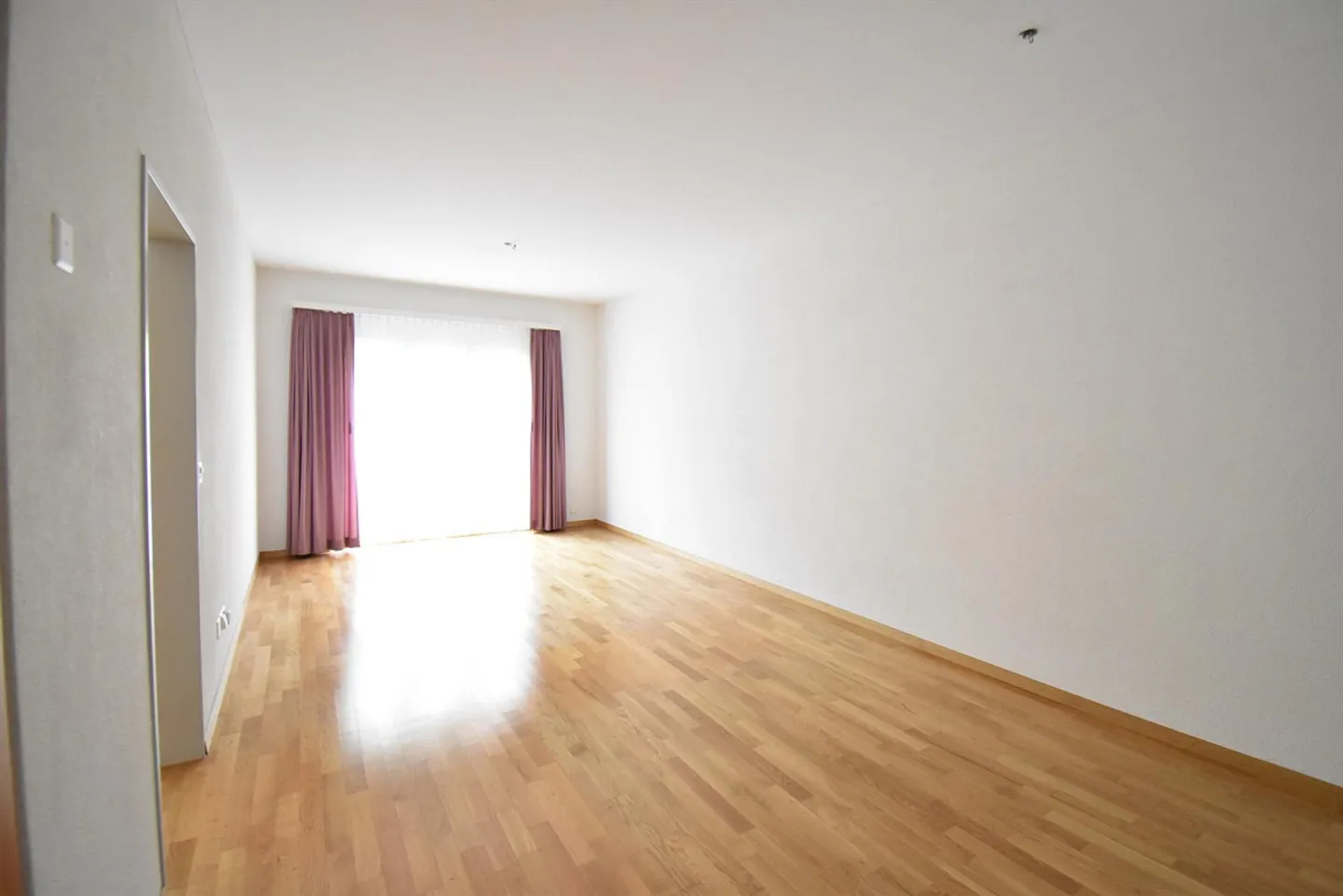 Appartement de 2.5 pièces avec coin salon - Photo 2 sur 7