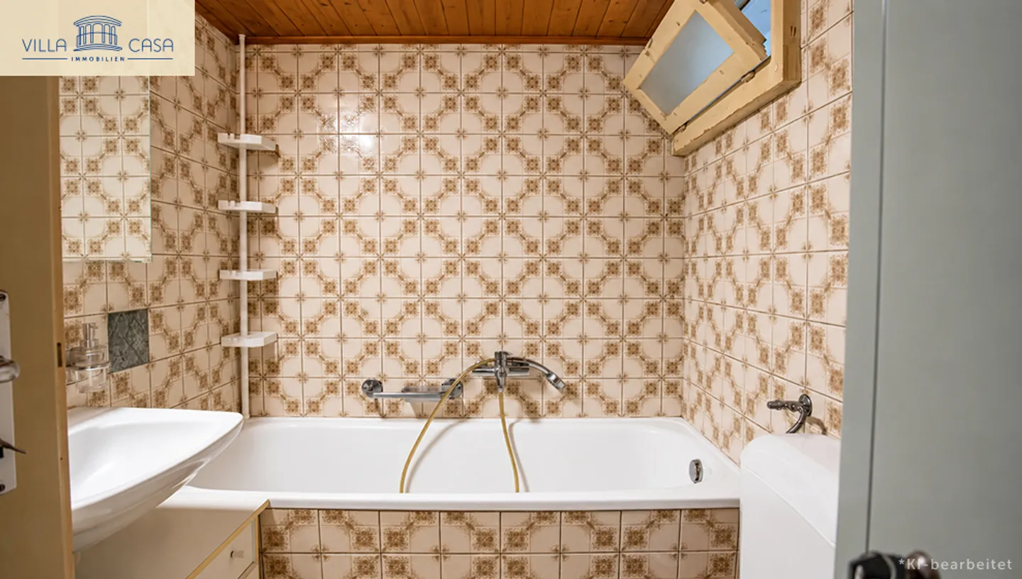 Charming Renovation Project Home - Photo 10 of 13