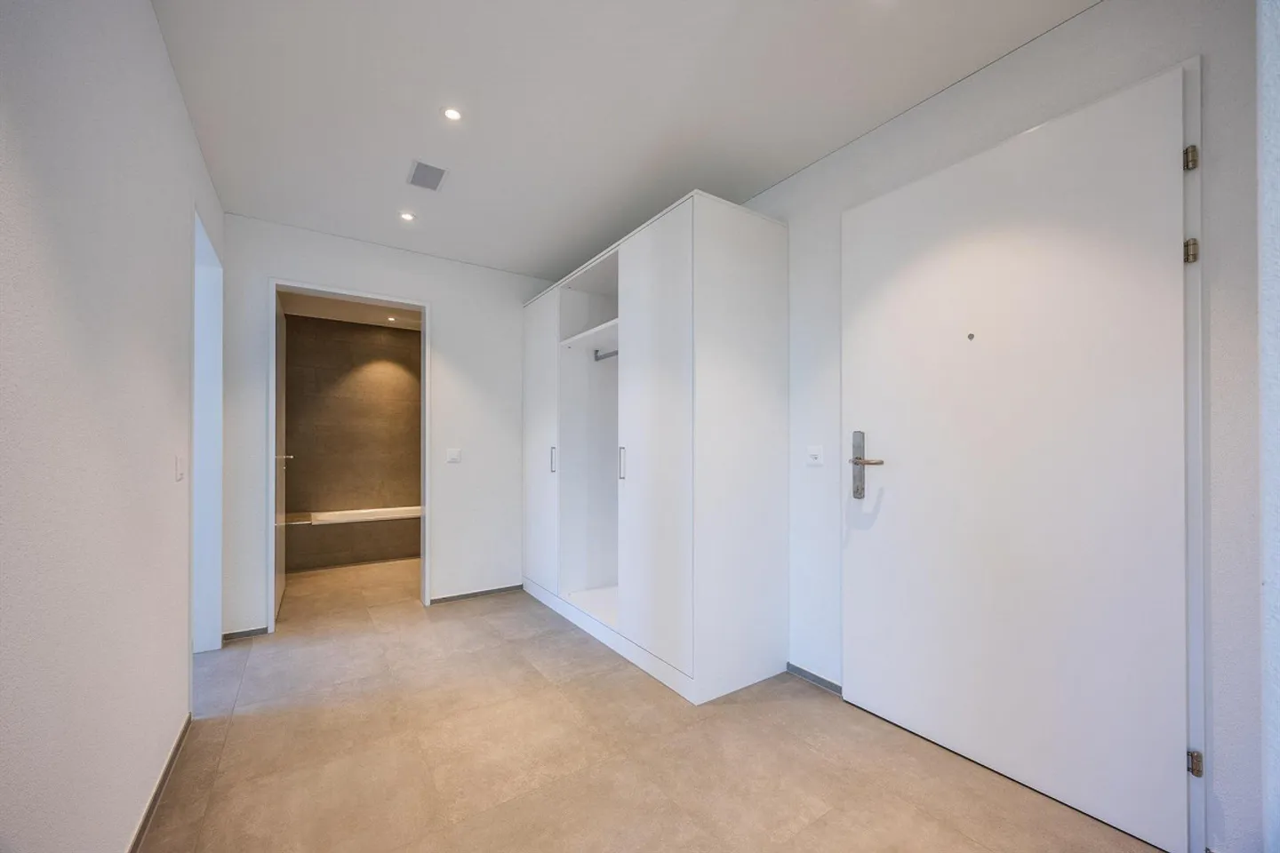 Helle, moderne 3.5-Zi-Whg im Zentrum von Güttingen - Foto 8 von 13