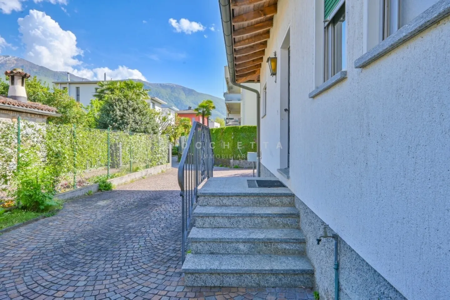 Mittelmeer-Villa mit Potenzial in begehrter und sehr ruhiger Lage - Foto 5 von 11