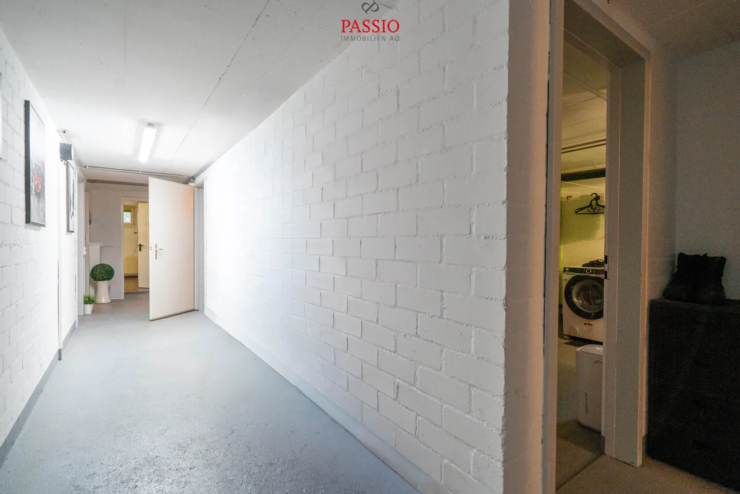 Maison 2 familles de 12 pièces avec piscine et emplacement dégagé près de Berne - Photo 28 sur 36