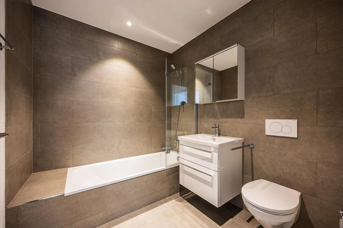 Helle, moderne 3.5-Zi-Whg im Zentrum von Güttingen - Foto 9 von 13