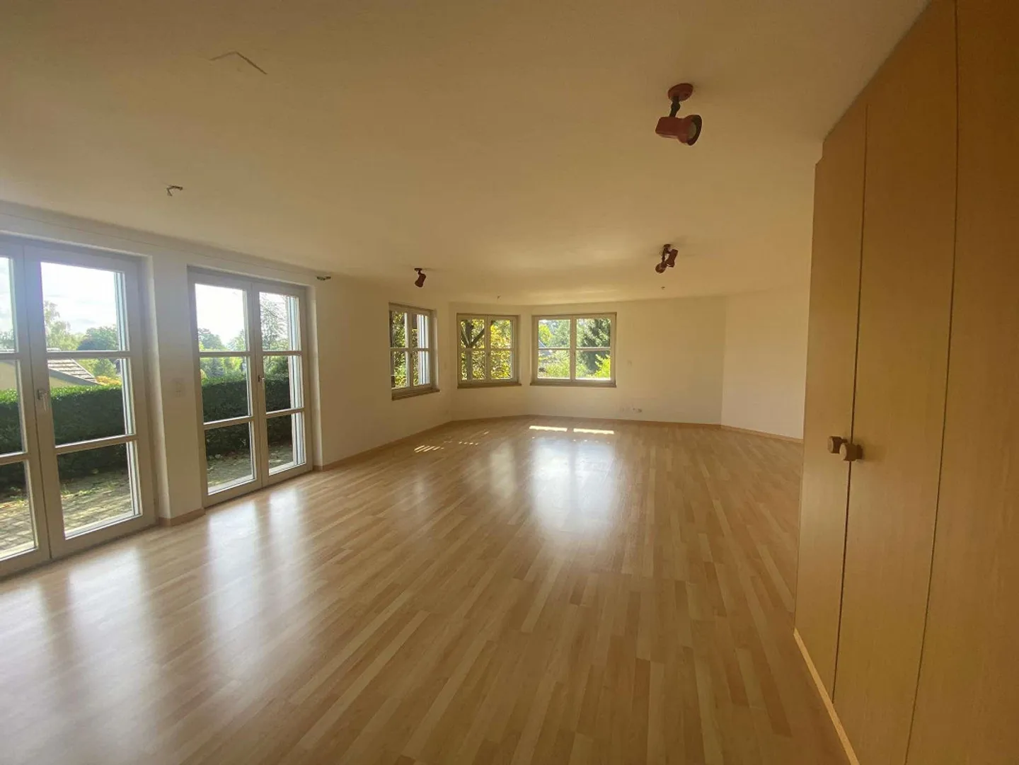 Appartamento di 1.5 locali in una posizione tranquilla - Foto 3 di 7