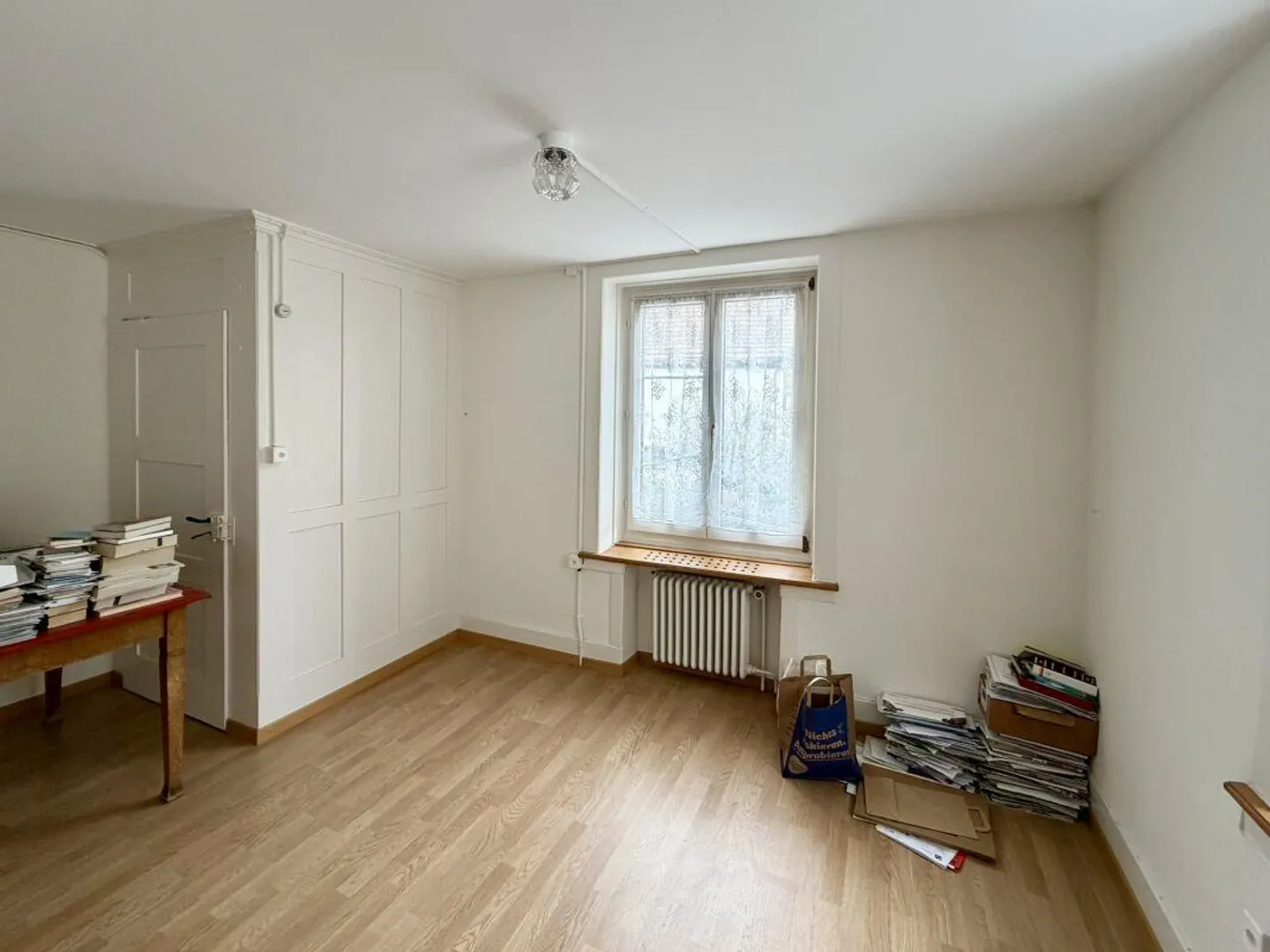 Charmantes Haus mit Renovierungspotenzial - Foto 6 von 11