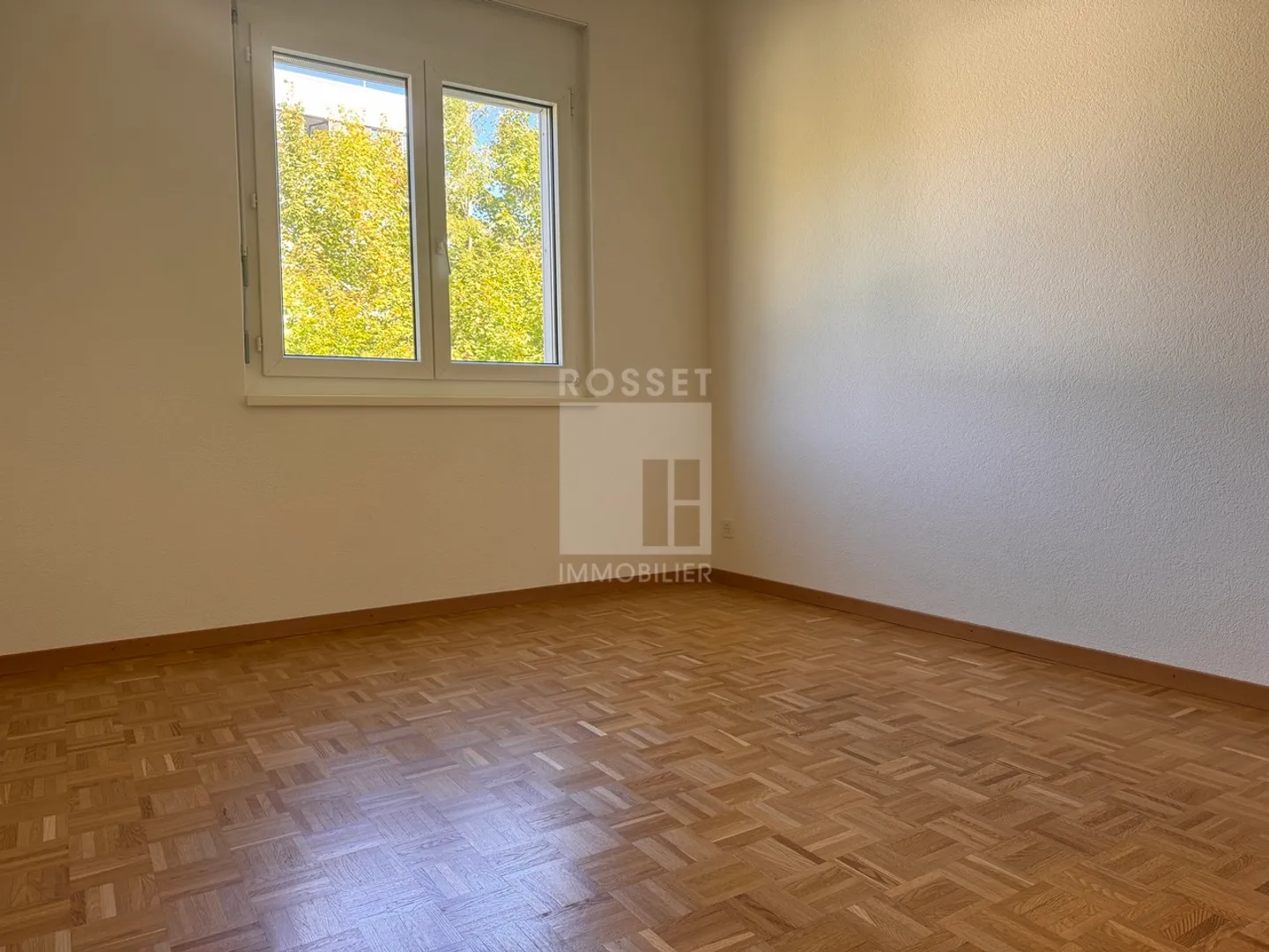 3-room apartment 2nd floor - Photo 3 of 8