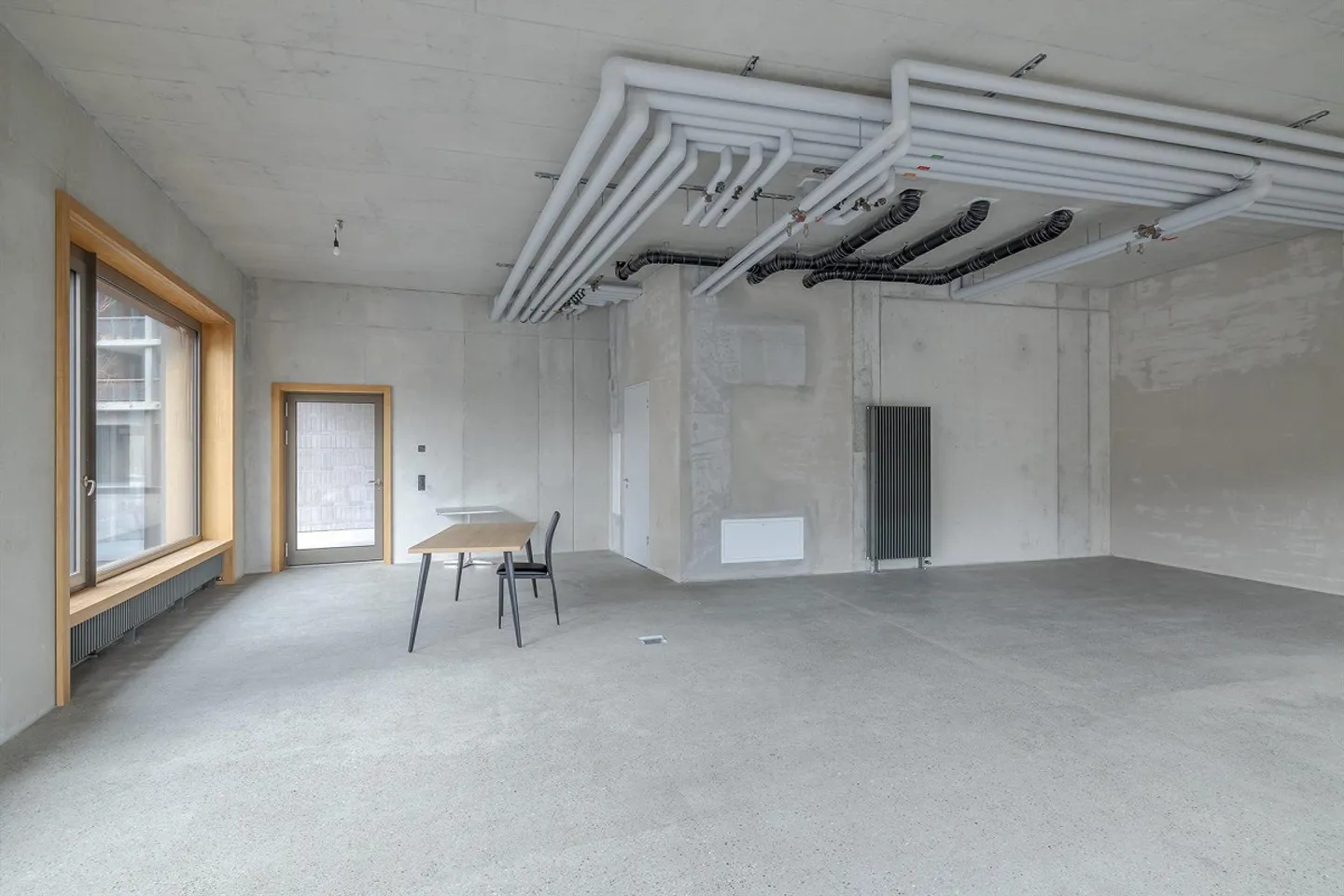 Commercial Property in Biel - Photo 4 of 6