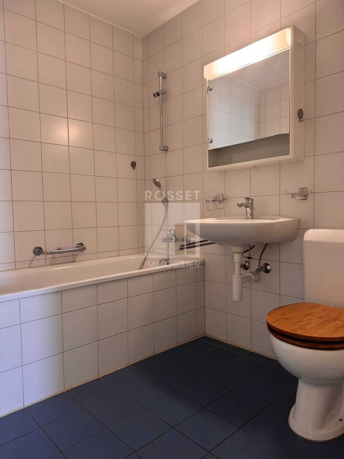 3-room apartment 2nd floor - Photo 6 of 8