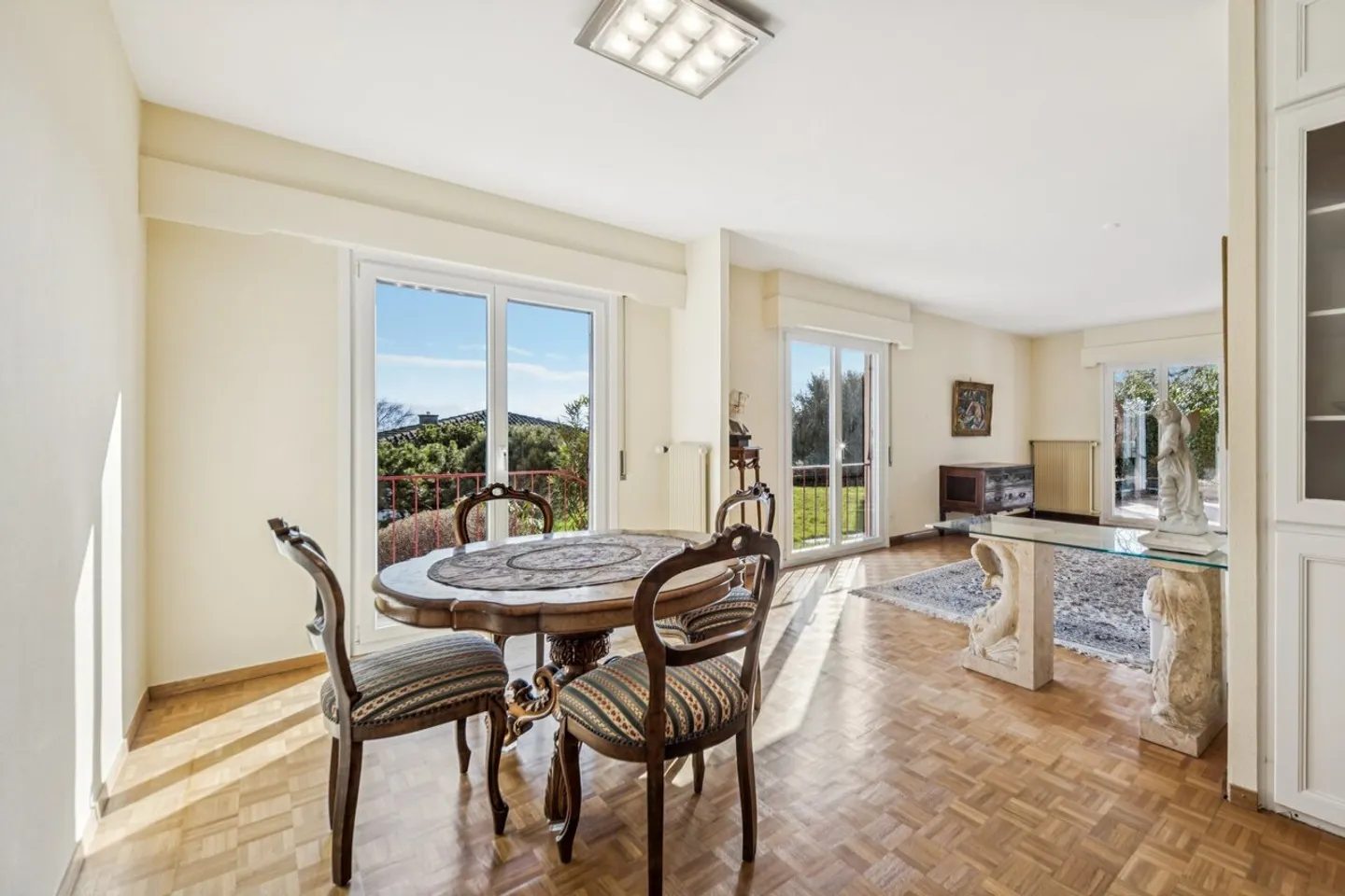 Vivere in pace e luce: Villa familiare Pully - Foto 16 di 24