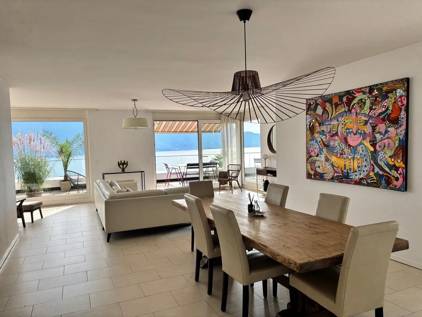Penthouse Luxueux avec Vue sur le Lac - Photo 4 sur 13