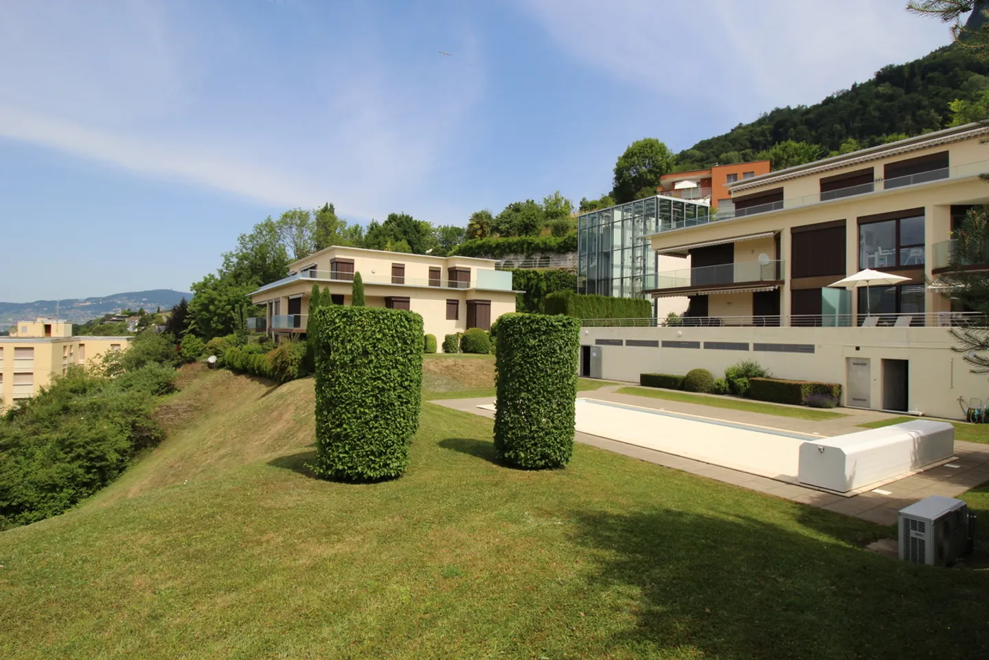 Penthouse Luxueux avec Vue sur le Lac - Photo 9 sur 13