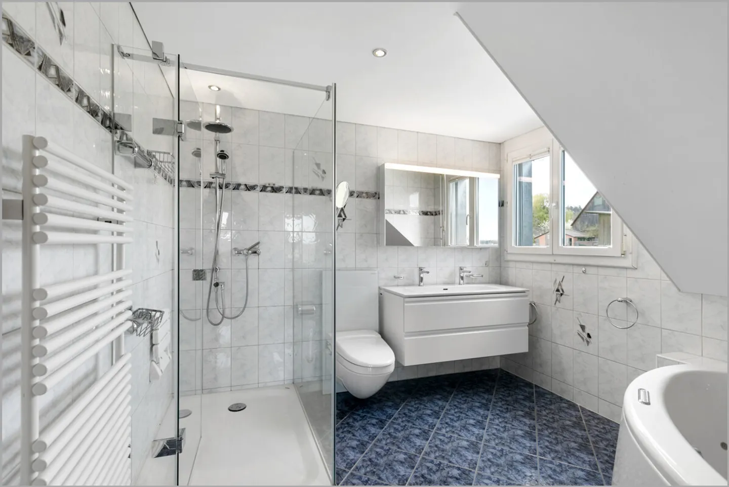 Exclusive Family Home with Pool - Photo 13 of 13