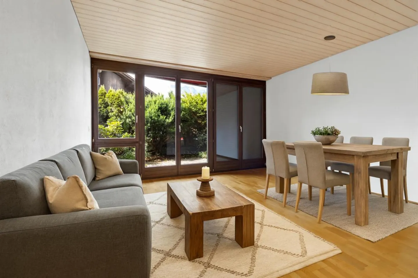 A Gem in the Mountain Paradise - Photo 2 of 7