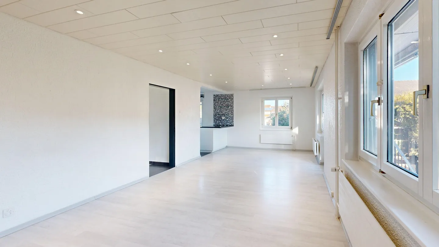 Casa unifamiliare indipendente con 5 stanze e sala hobby - Foto 5 di 15