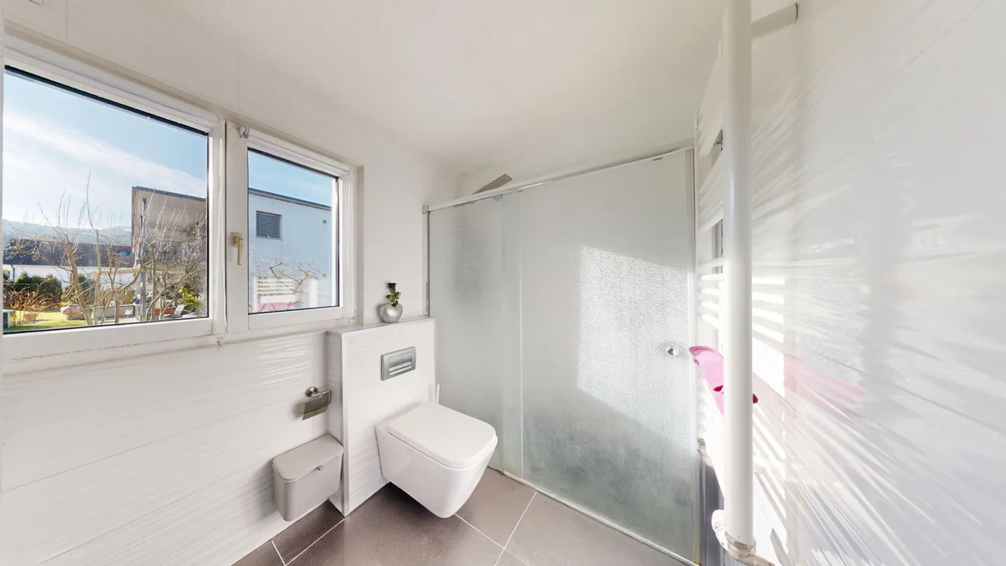 Casa unifamiliare indipendente con 5 stanze e sala hobby - Foto 6 di 15