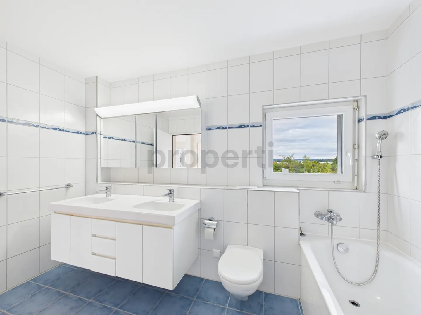 Elegant 3.5-room apartment in a sought-after location in Zurich - Photo 9 of 12