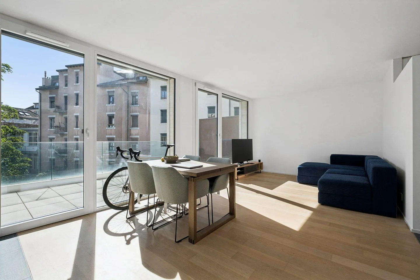 Contemporary Apartment in Saint-Jean - Photo 3 of 14
