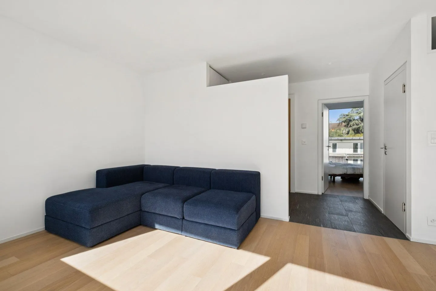 Contemporary Apartment in Saint-Jean - Photo 4 of 14