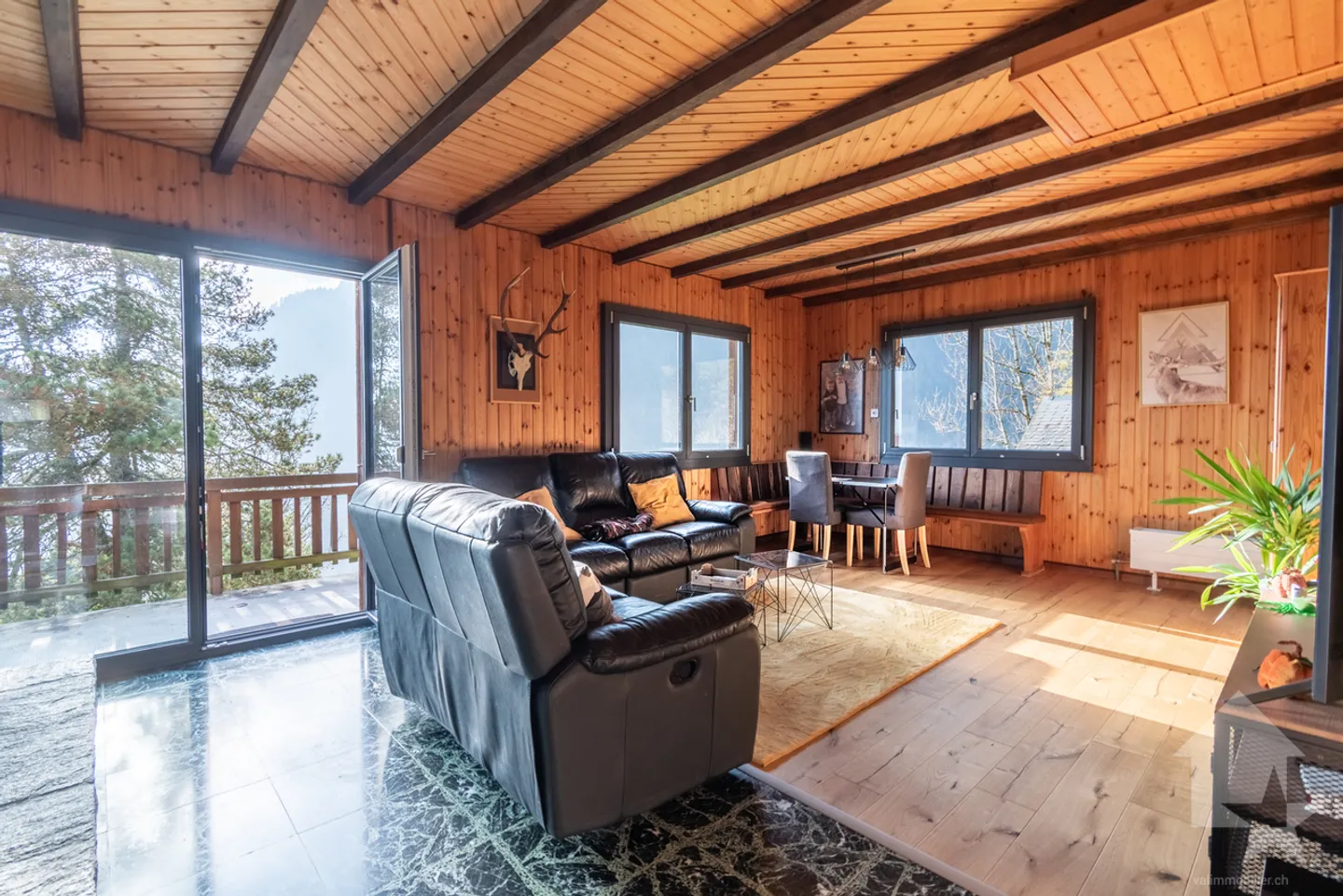 Miex, spacious 7.5-room partially renovated chalet - Photo 7 of 26
