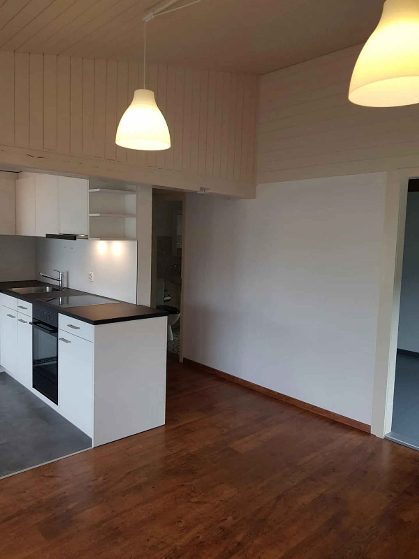 Appartamento di 2,5 stanze al 1° piano in affitto - Foto 4 di 8