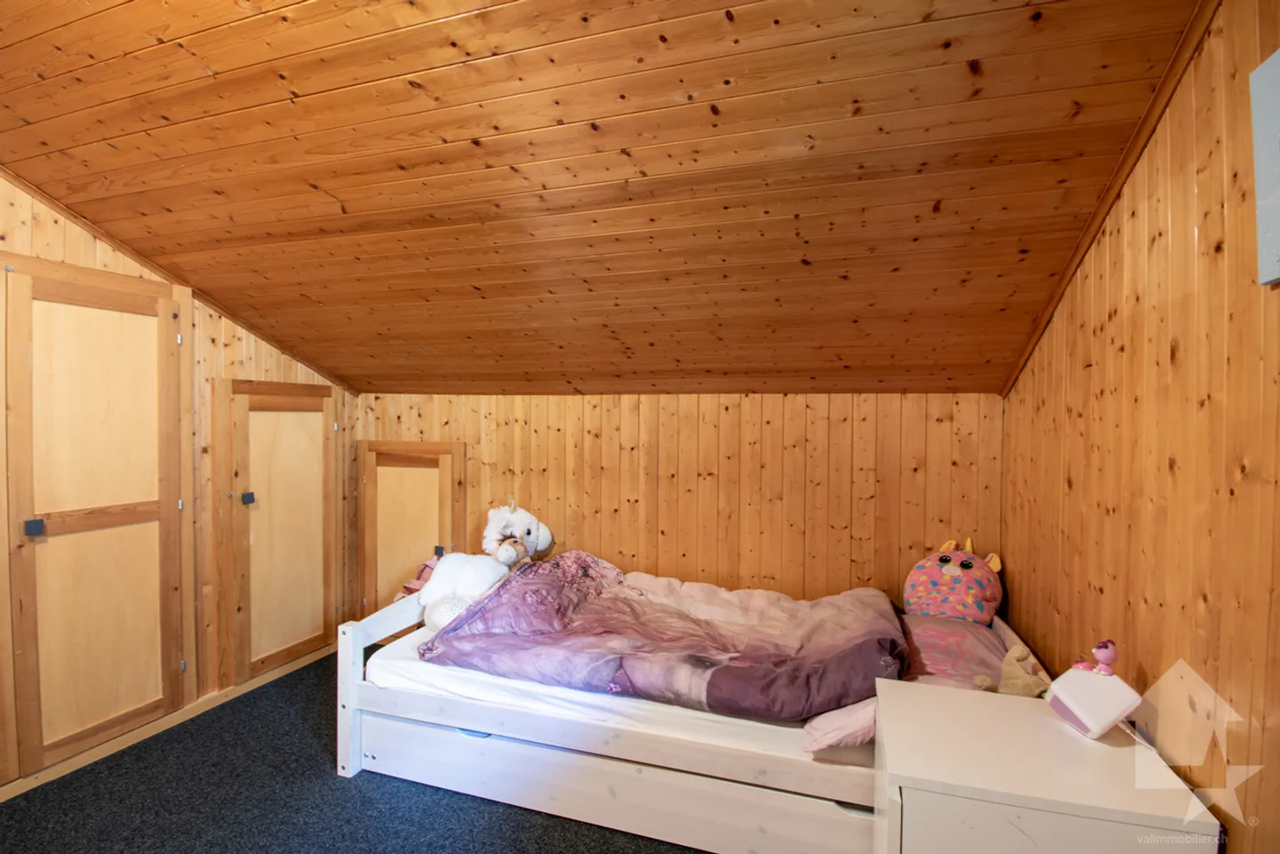 Miex, spacious 7.5-room partially renovated chalet - Photo 14 of 26