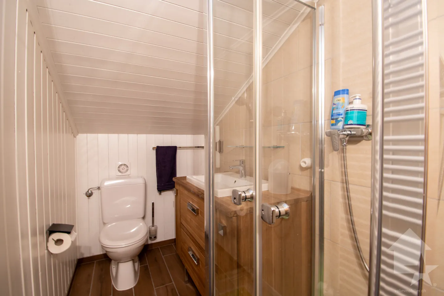 Miex, spacious 7.5-room partially renovated chalet - Photo 15 of 26