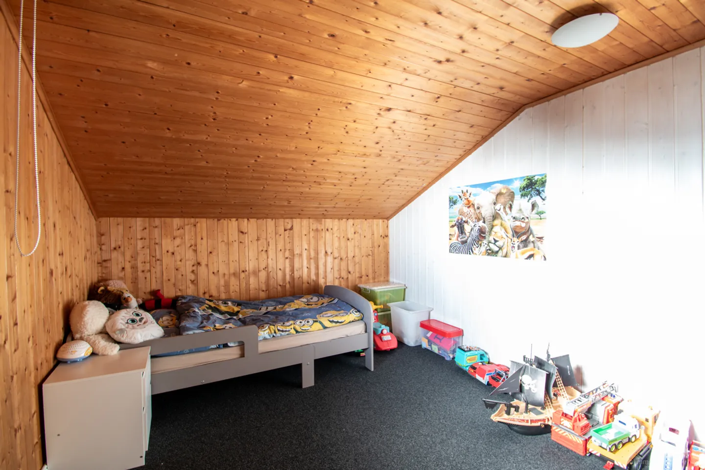 Miex, spacious 7.5-room partially renovated chalet - Photo 17 of 26