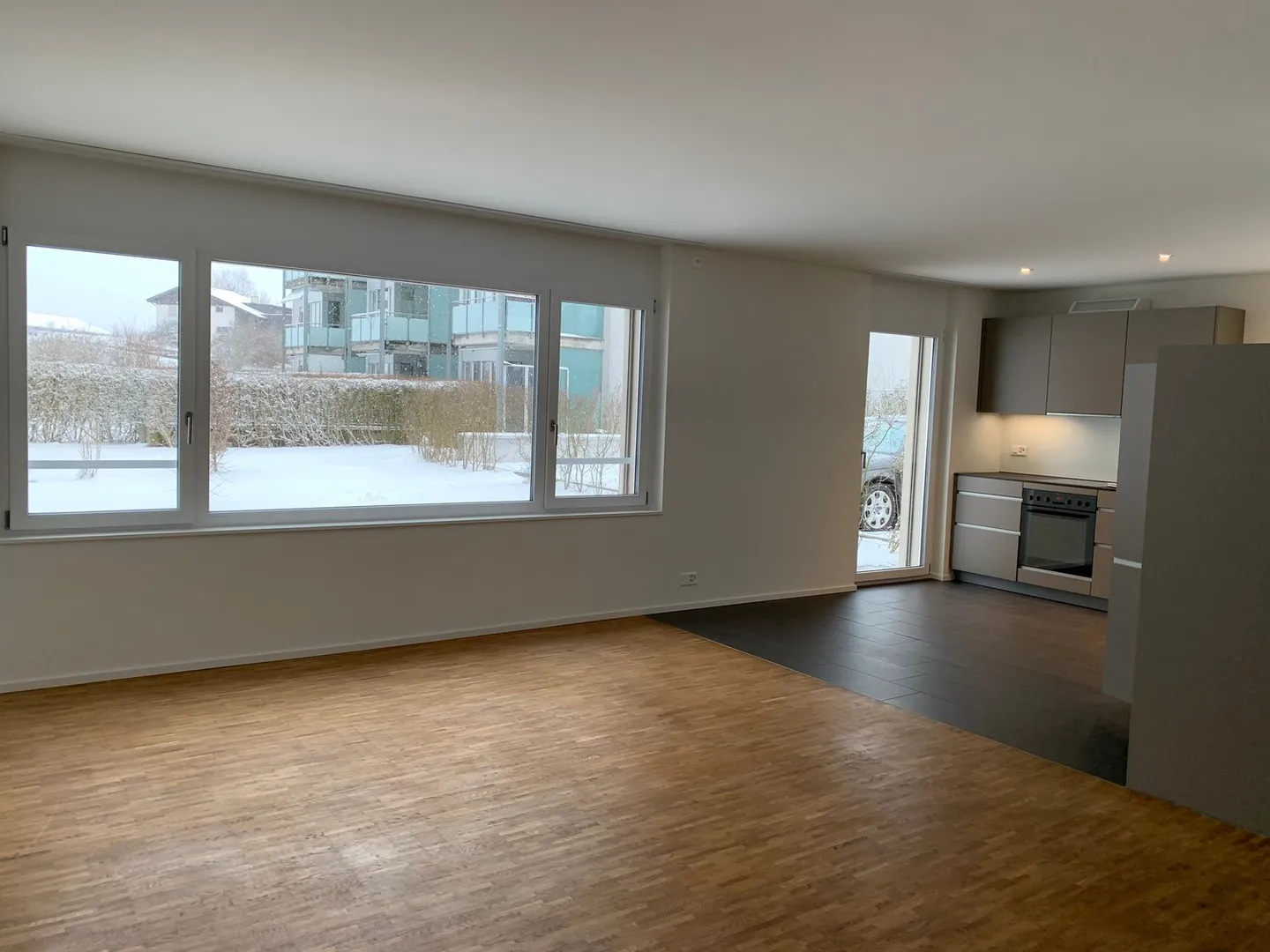 schöne 3.5-Zimmerwohnung mit Gartensitzplatz und Blick ins Grüne - Foto 4 von 10