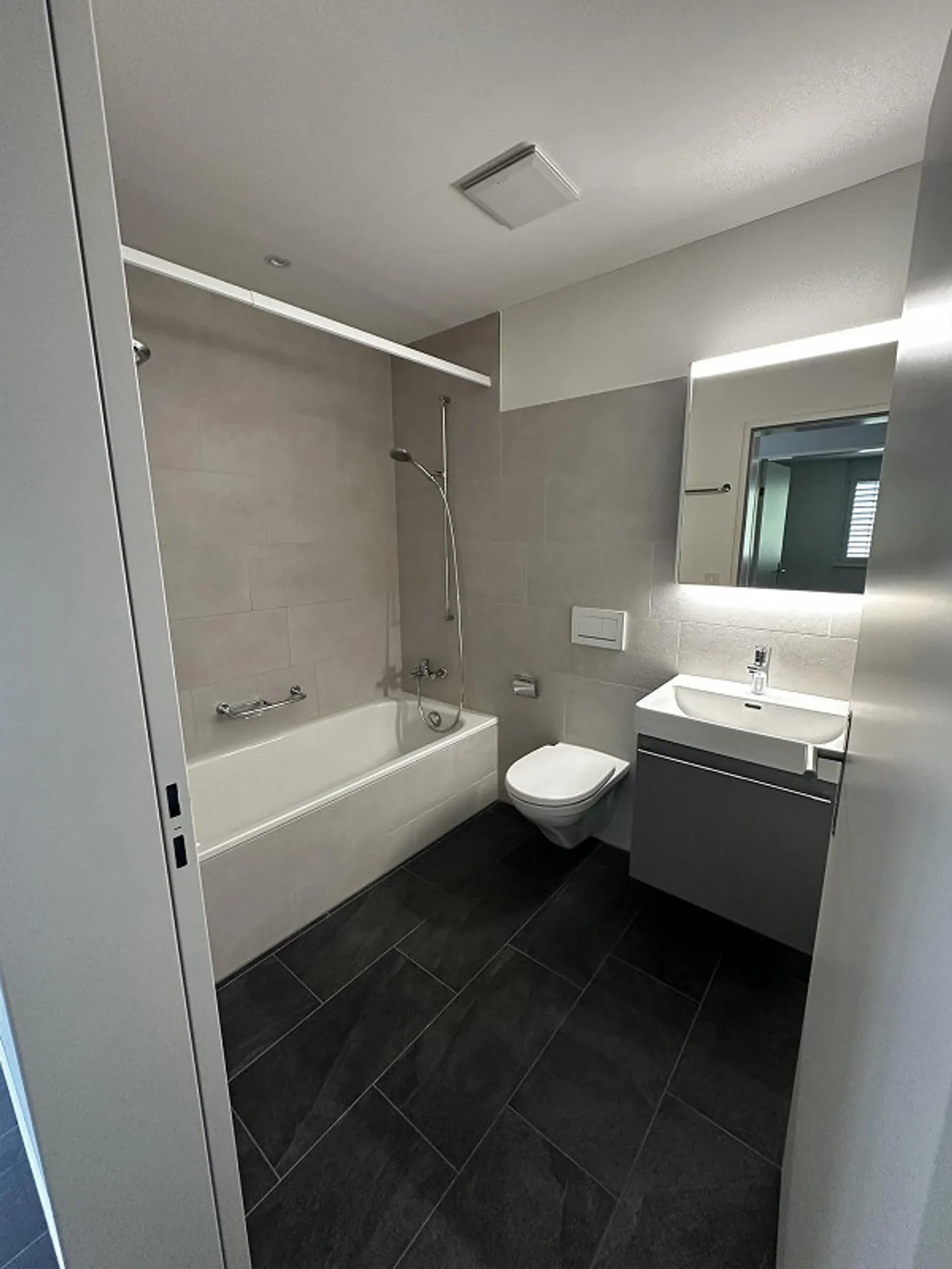 Modern 2.5-room apartment - Photo 6 of 11