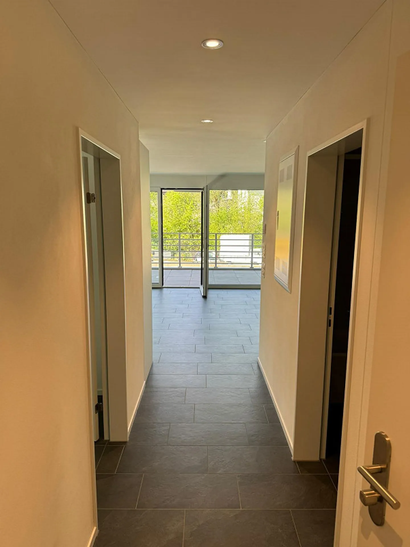 Modern 2.5-room apartment - Photo 8 of 11