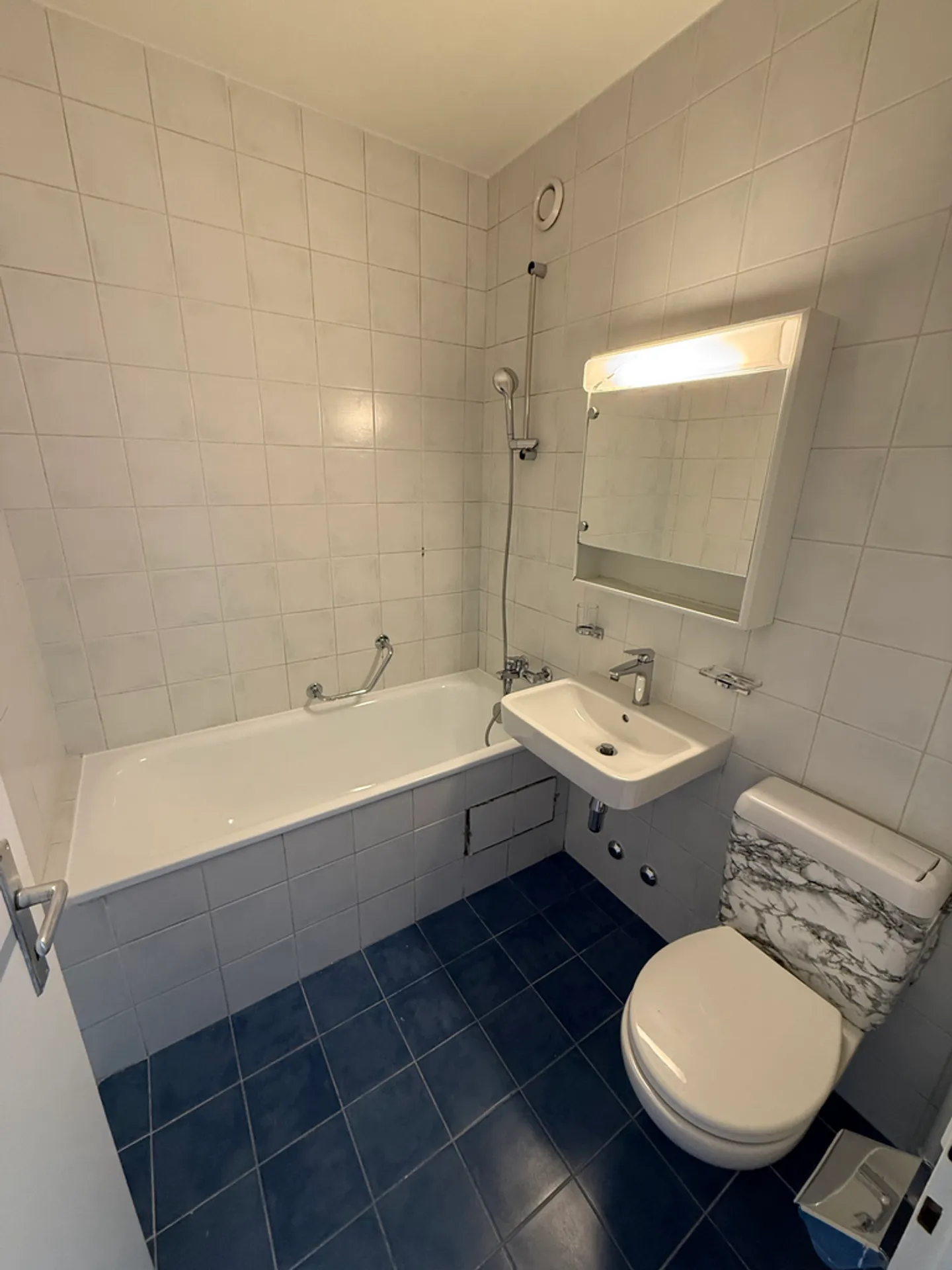 Helle 2-Zimmer-Wohnung Nr. 33 im 3. Stock - Foto 6 von 6
