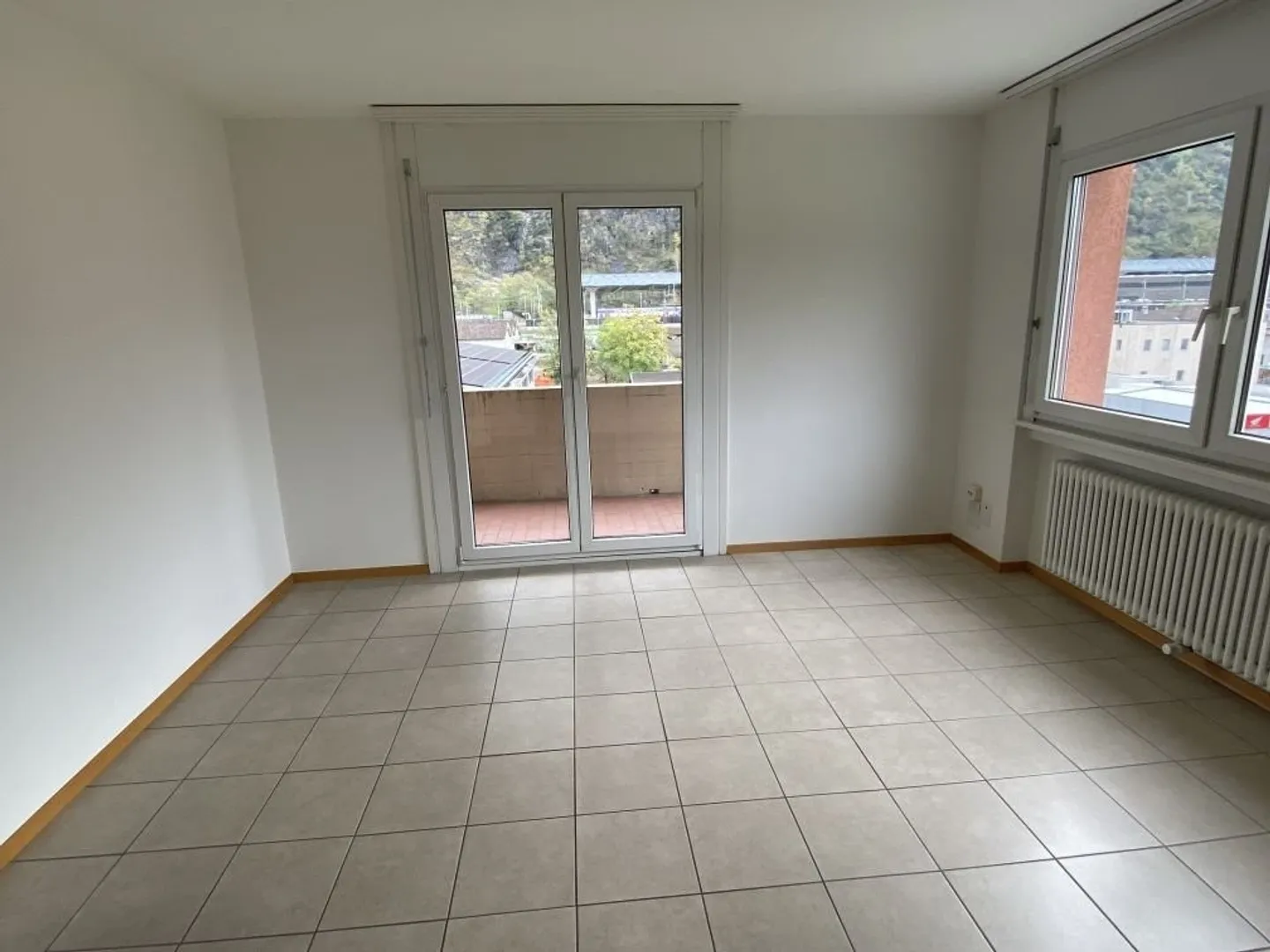 Spazioso appartamento di 4.5 locali con vista panoramica a Biasca - Foto 6 di 11