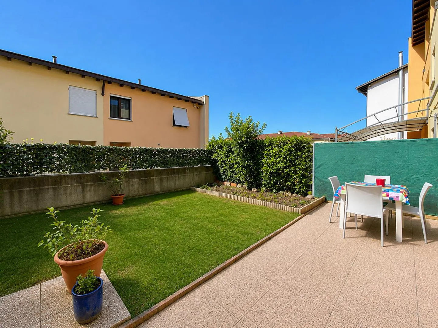 Terraced house with 6.5 rooms and garden in Castel San Pietro - Photo 9 of 13