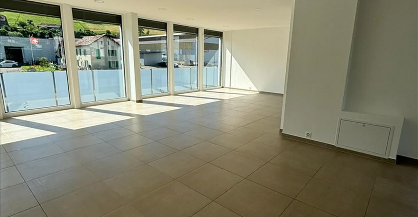 Commercial Arcade - Photo 3 of 5
