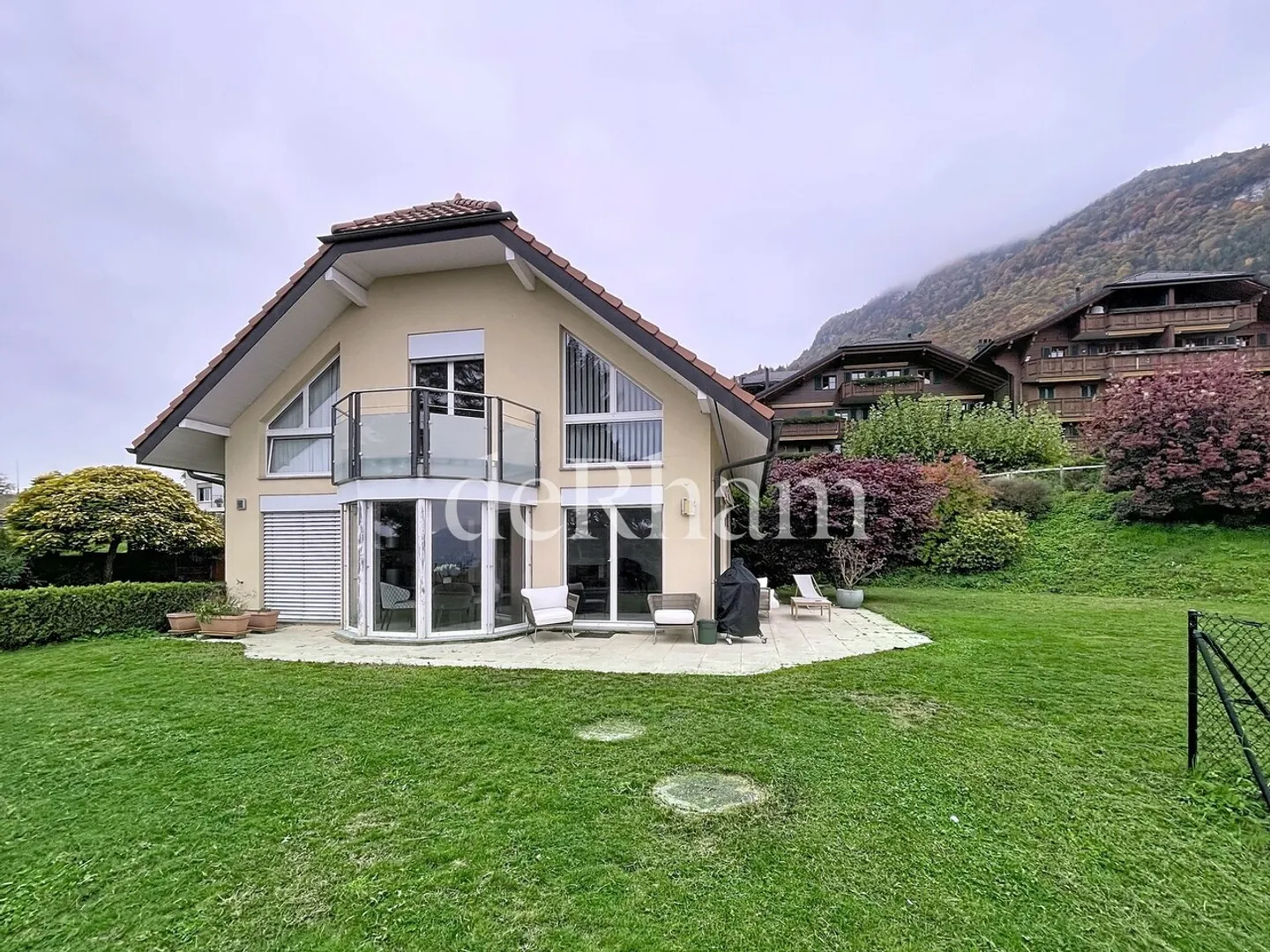 Helle und geräumige Villa, ideale Lage und Panoramablick! - Foto 13 von 13