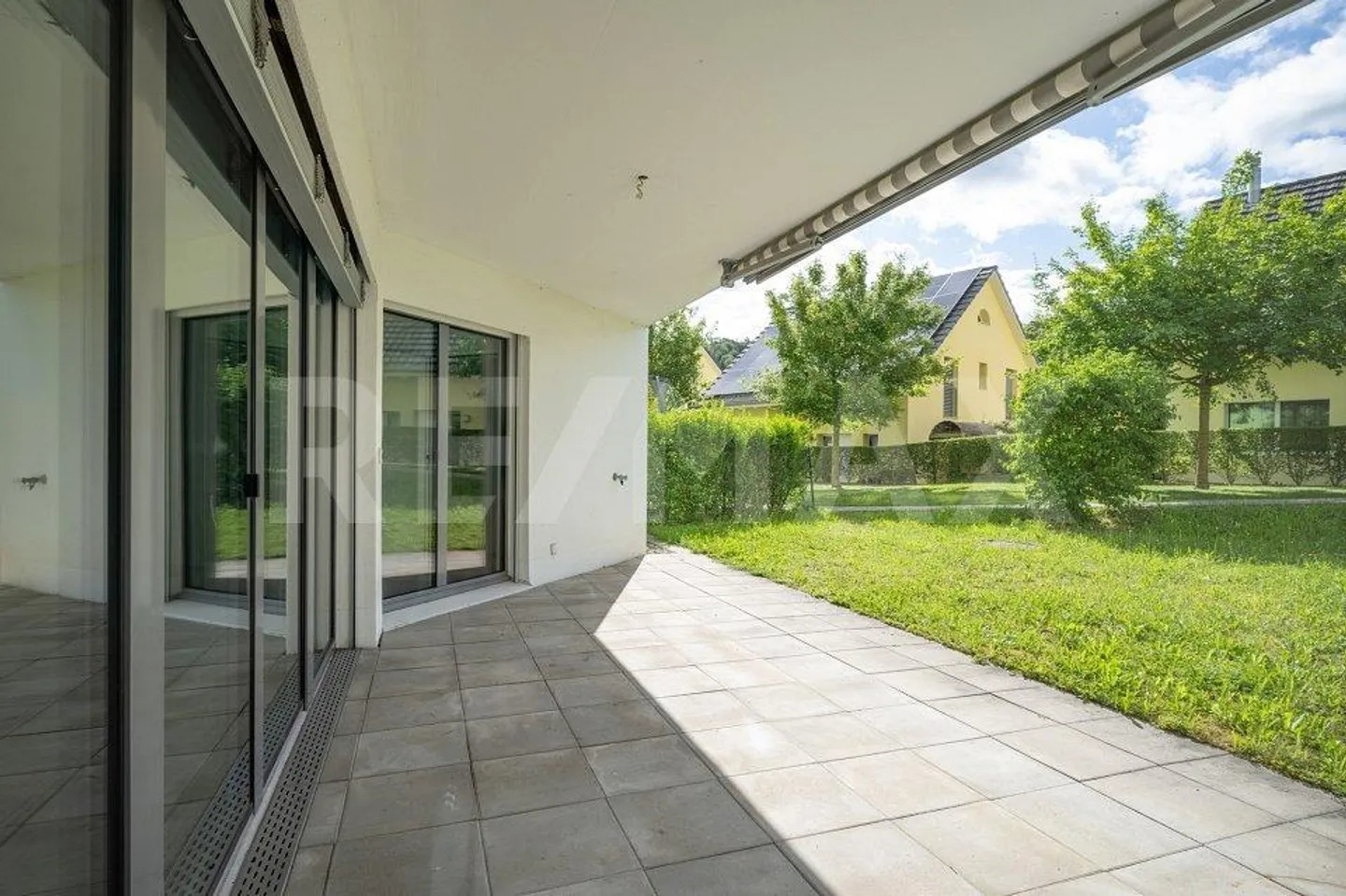 Appartement moderne 2.5 pièces avec jardin - Photo 10 sur 10