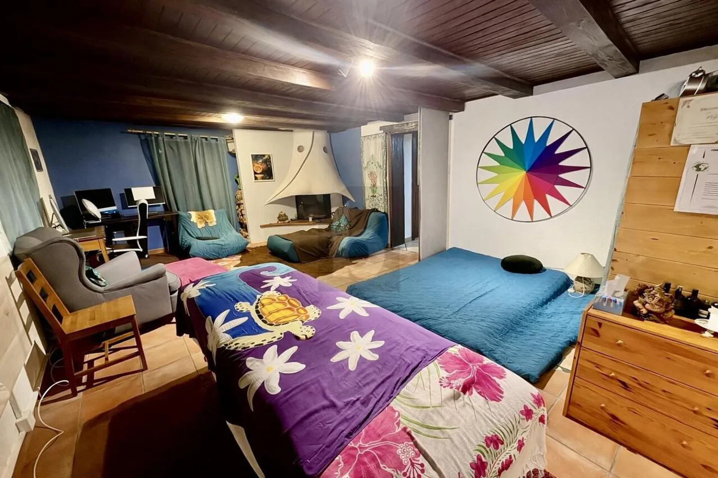 Exceptional Duplex with Lake View - Top Floor - Photo 4 of 6