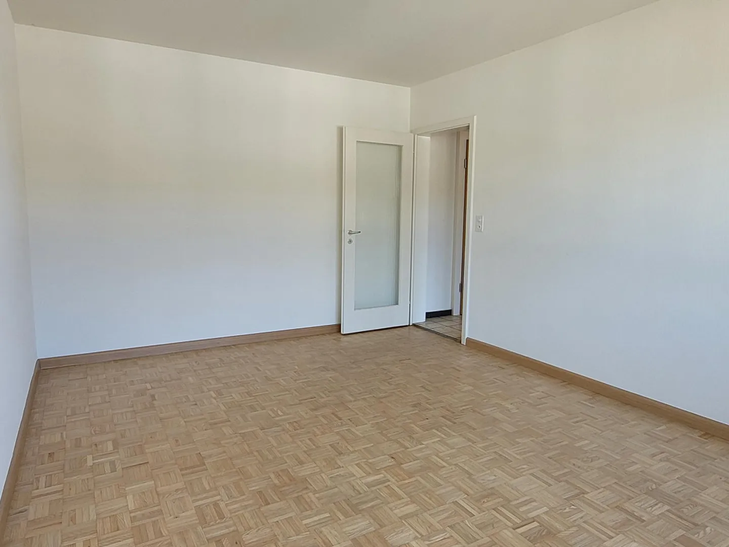 Bel appartement 2 pièces ensoleillé près du centre du village et pourtant très calme - Photo 8 sur 16