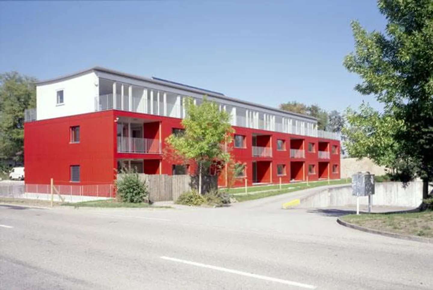 Great 3-room apartment on the ground floor - Photo 2 of 9
