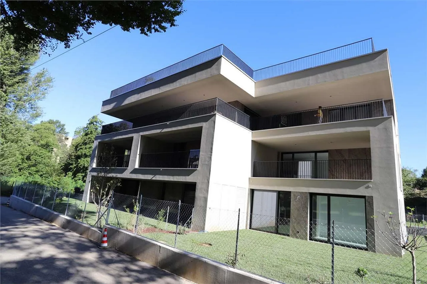 NEW TWO-ROOM APARTMENT FOR RENT - SORENGO TASSINO AREA - Photo 12 of 12