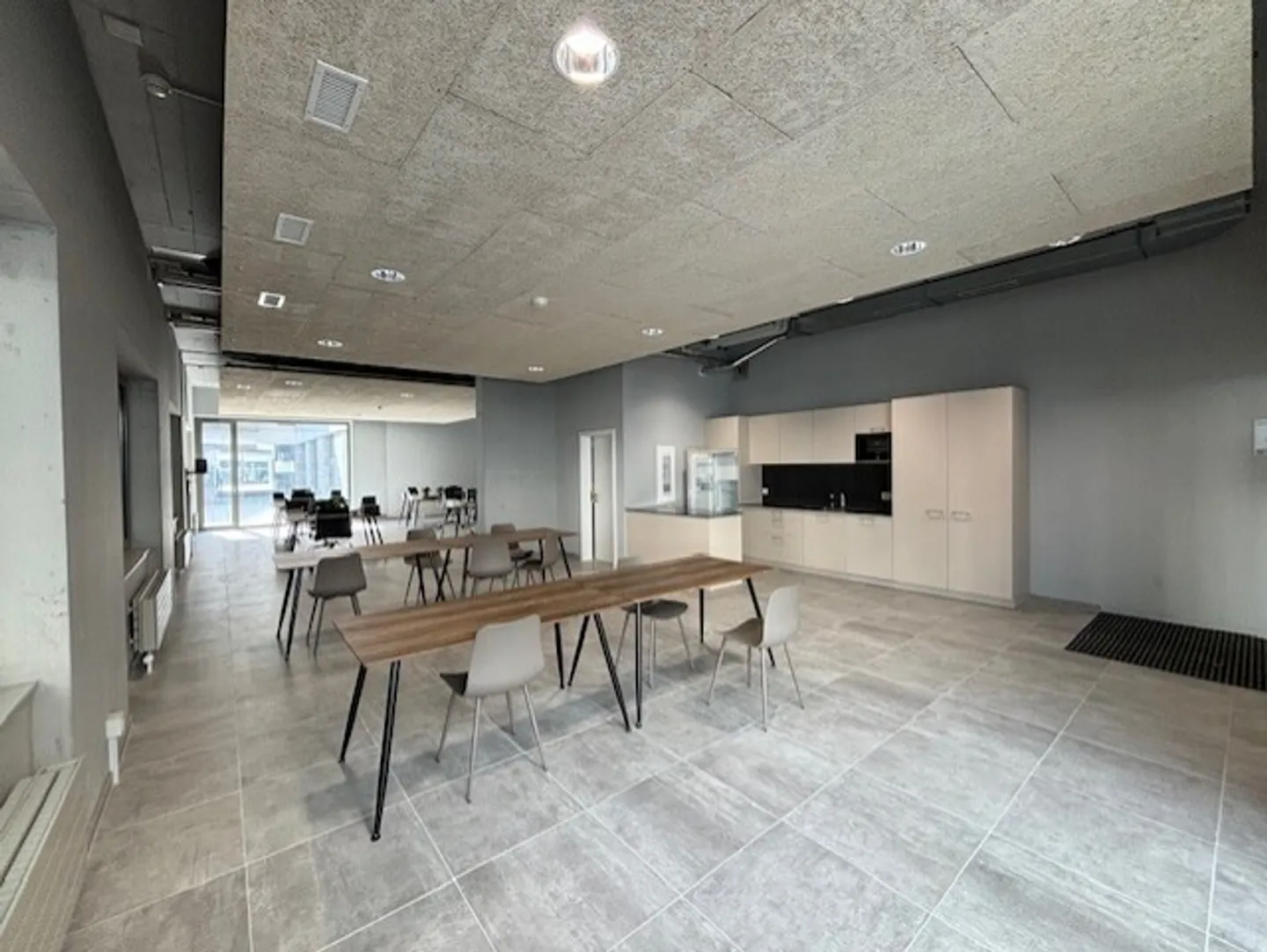 Gewerbefläche in Delémont - Foto 2 von 8