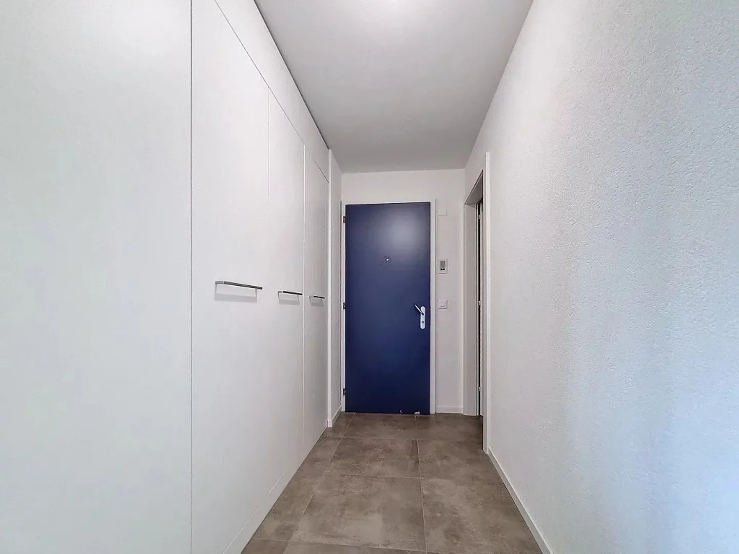 Geräumige 4,5 Zimmer im obersten Stockwerk - Foto 5 von 10