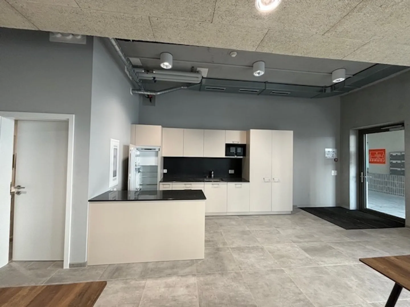 Gewerbefläche in Delémont - Foto 3 von 8