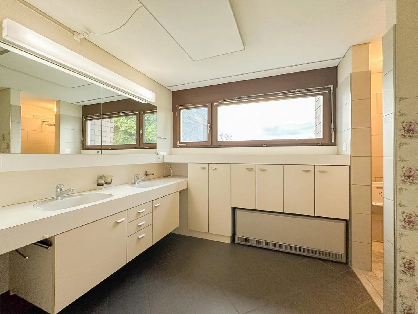 Proprietà con giardino simile a un parco in una posizione unica - Foto 14 di 19