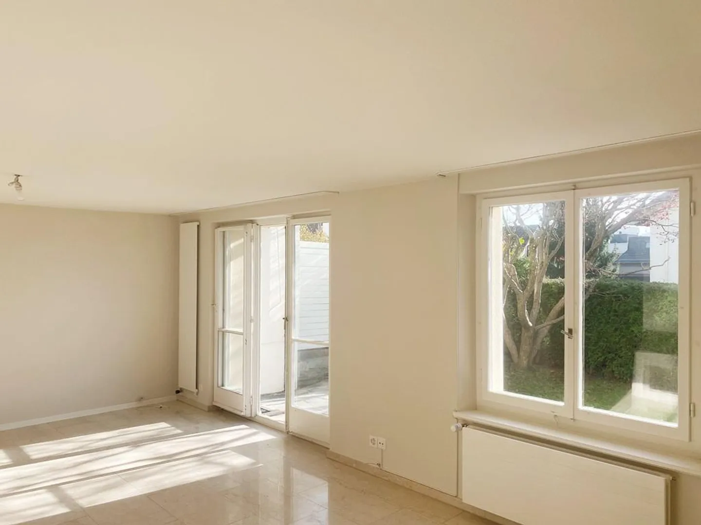 Charming jewel with garden, garage in a quiet location - Photo 6 of 29