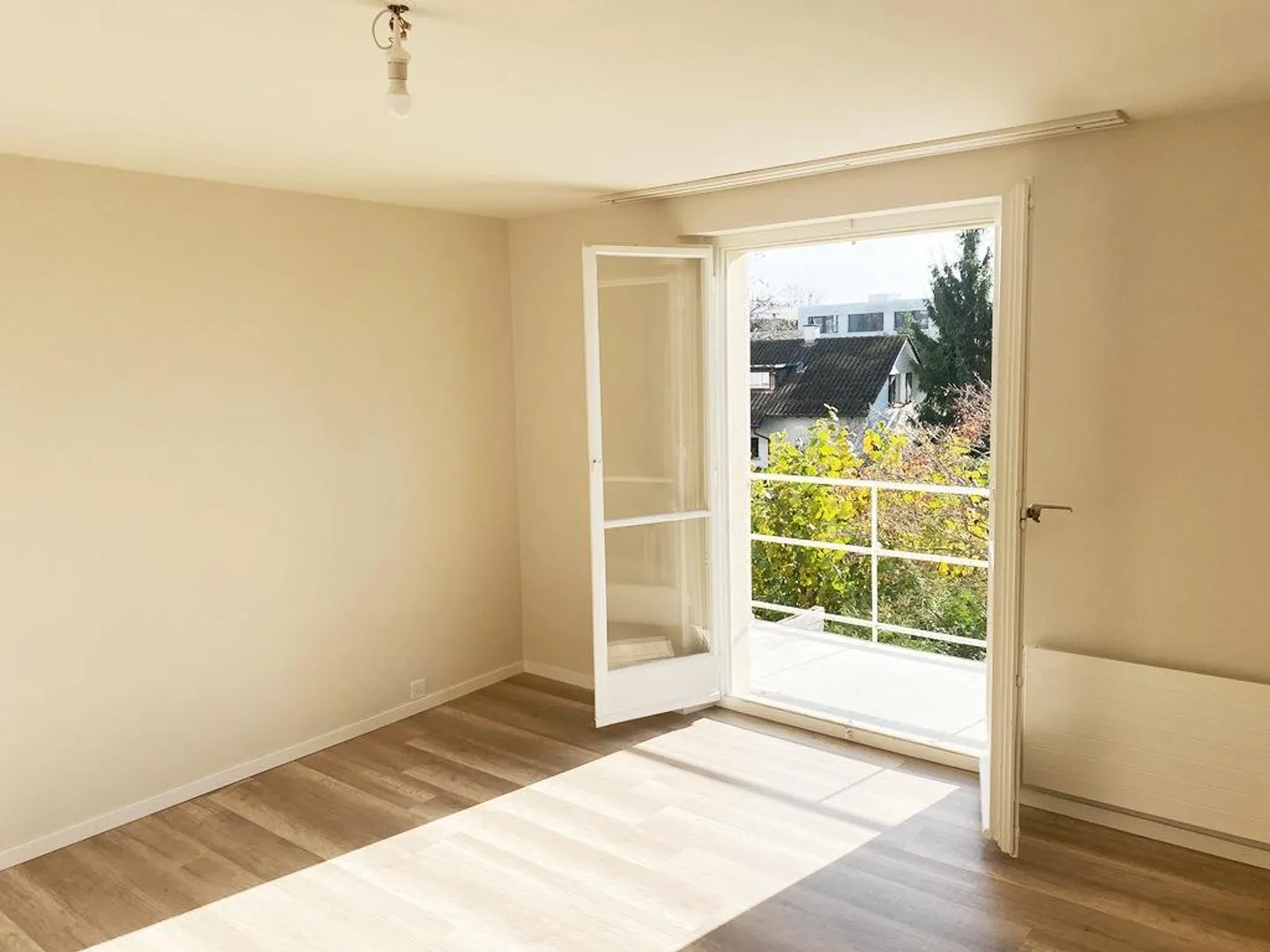 Charming jewel with garden, garage in a quiet location - Photo 19 of 29