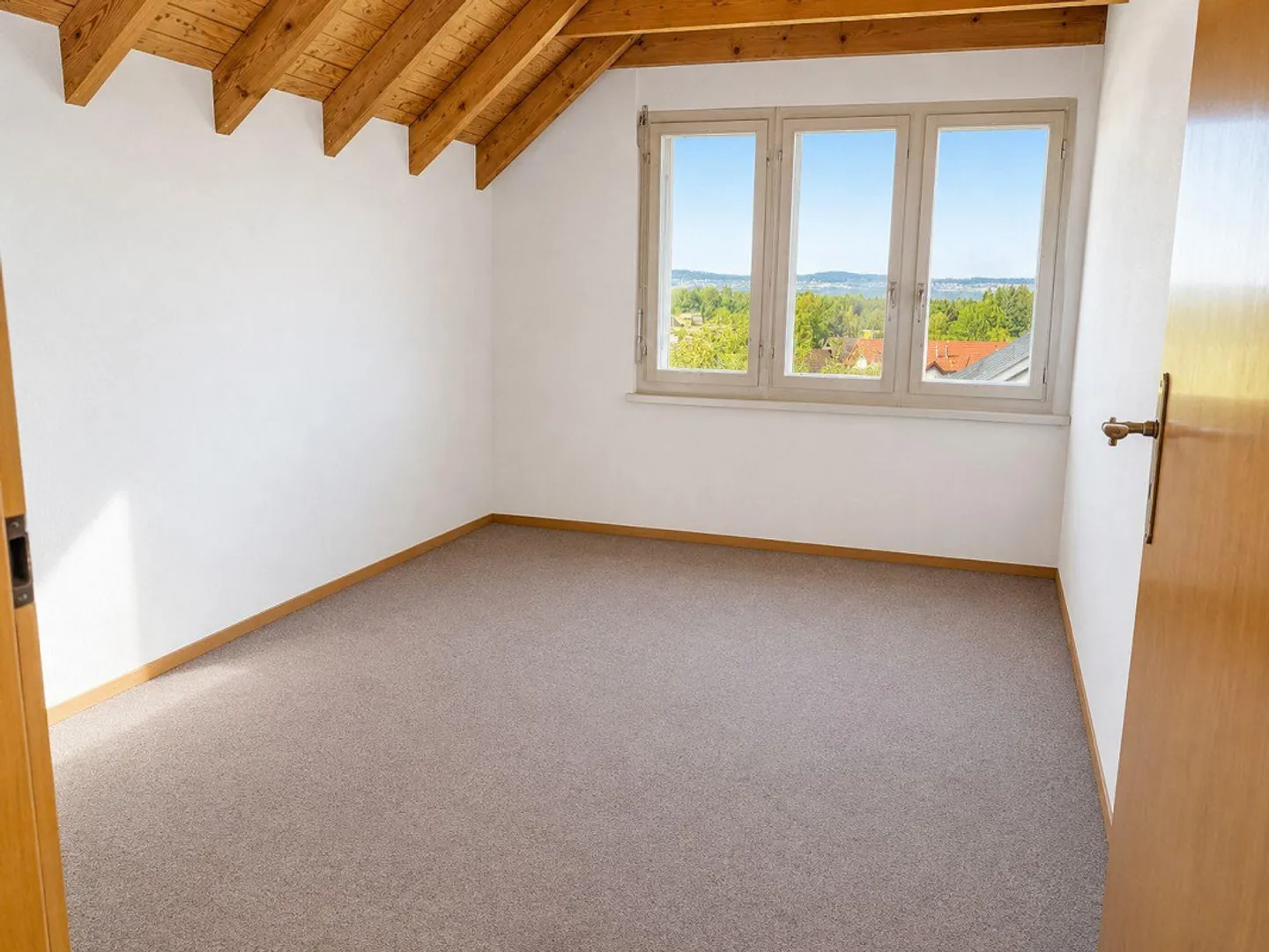 Detached 5.5-room single-family house in Volketswil - Photo 6 of 16