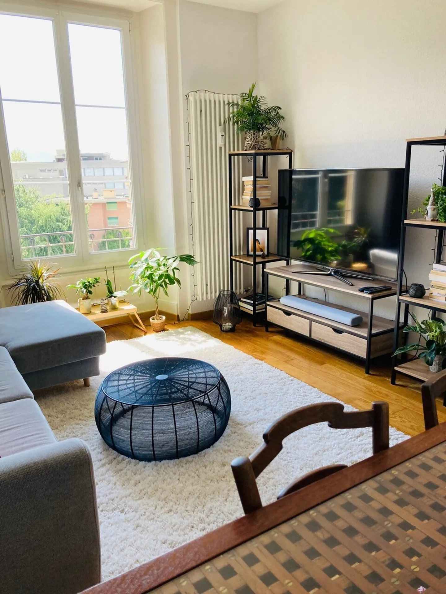 Joli appartement de 2 pièces - Photo 2 sur 6