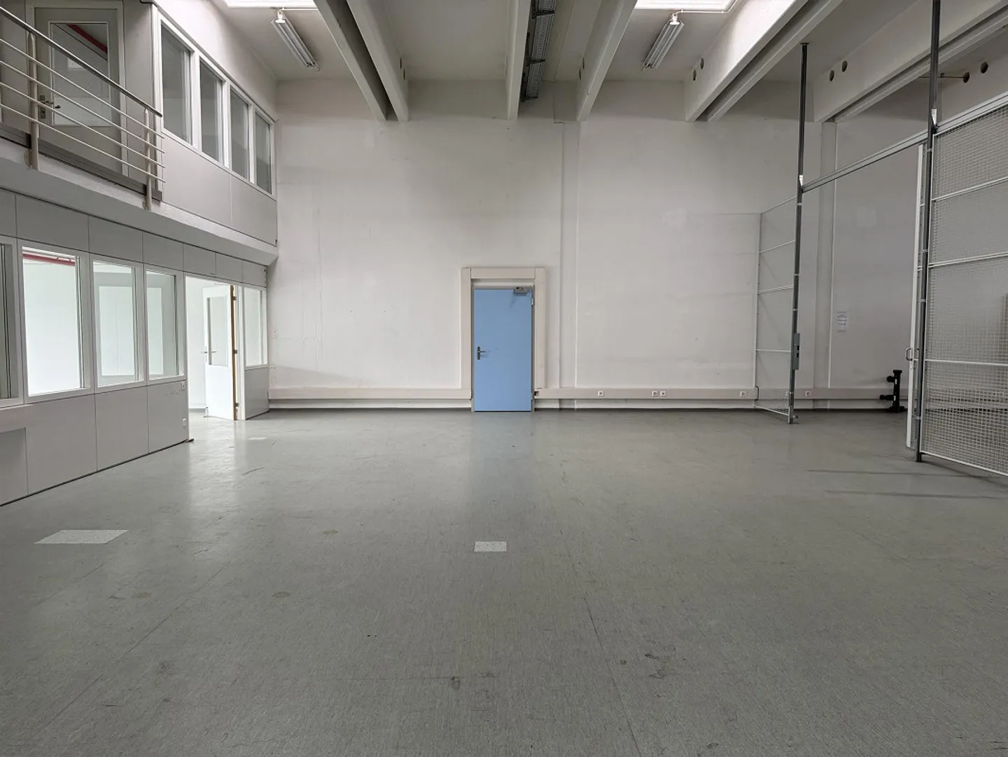 Spazi di stoccaggio di 140m2 - Top infrastruttura - Foto 4 di 4
